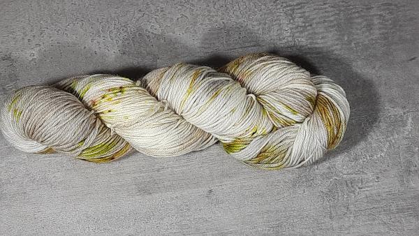 Herzwolle Erdenmoos-Fingering-Schurwolle superwash